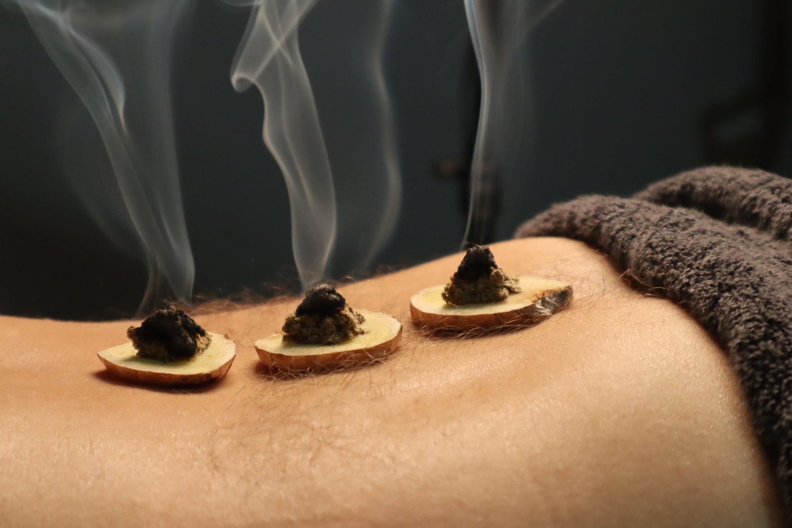Séance de moxibustion à Genève réalisée à domicile